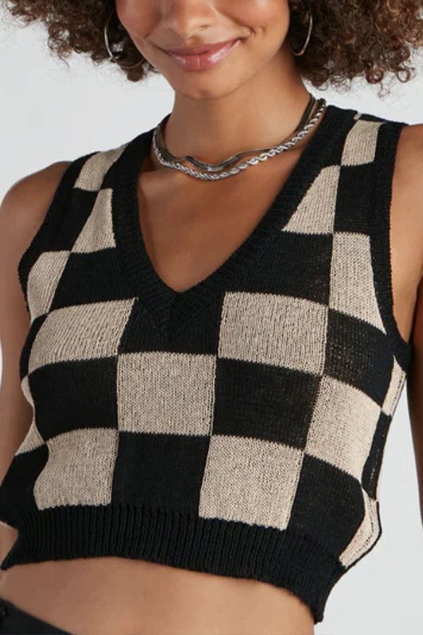 TK713 V-Neck Checkered Knit Tank Top